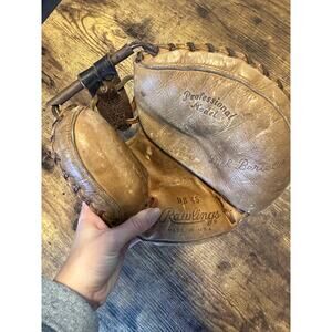 DB 45 Vintage Baseball Mitt Dick Bertell